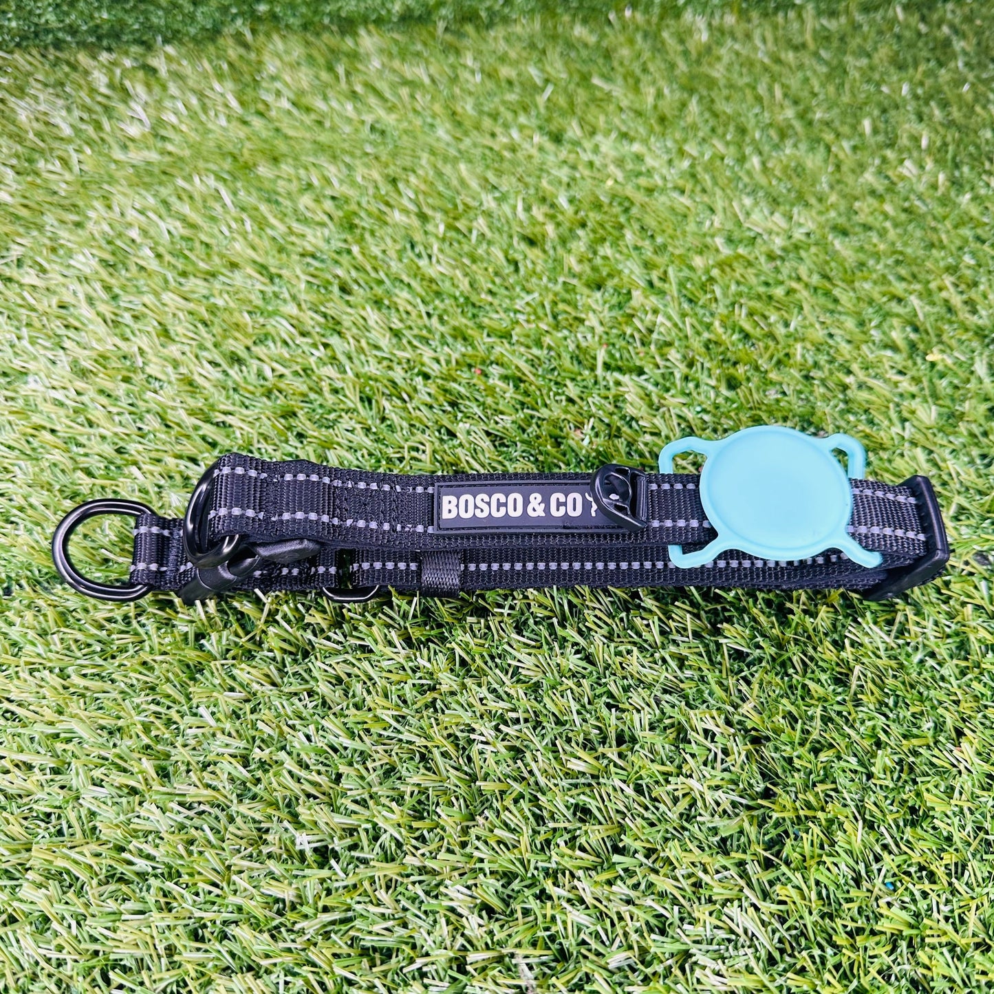 silicone-airtag-holder-for-dogs-pink