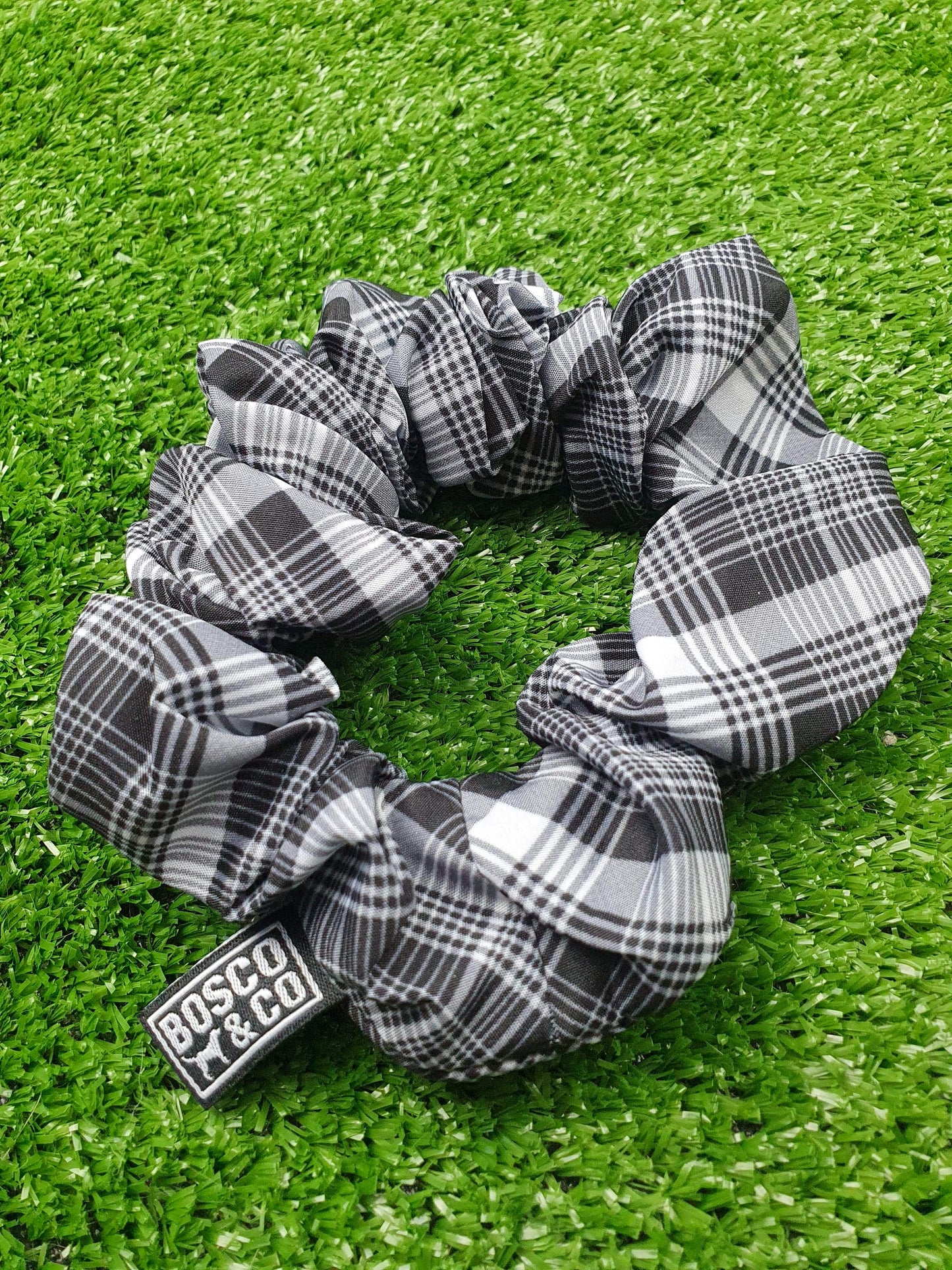 black-white-tartan-hair-scrunchie-bosco-co