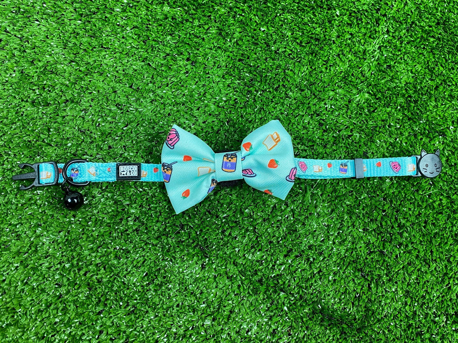 cat-bow-tie-collar-peanut-butter-jelly-print